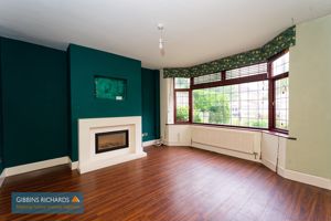 Sitting Room- click for photo gallery